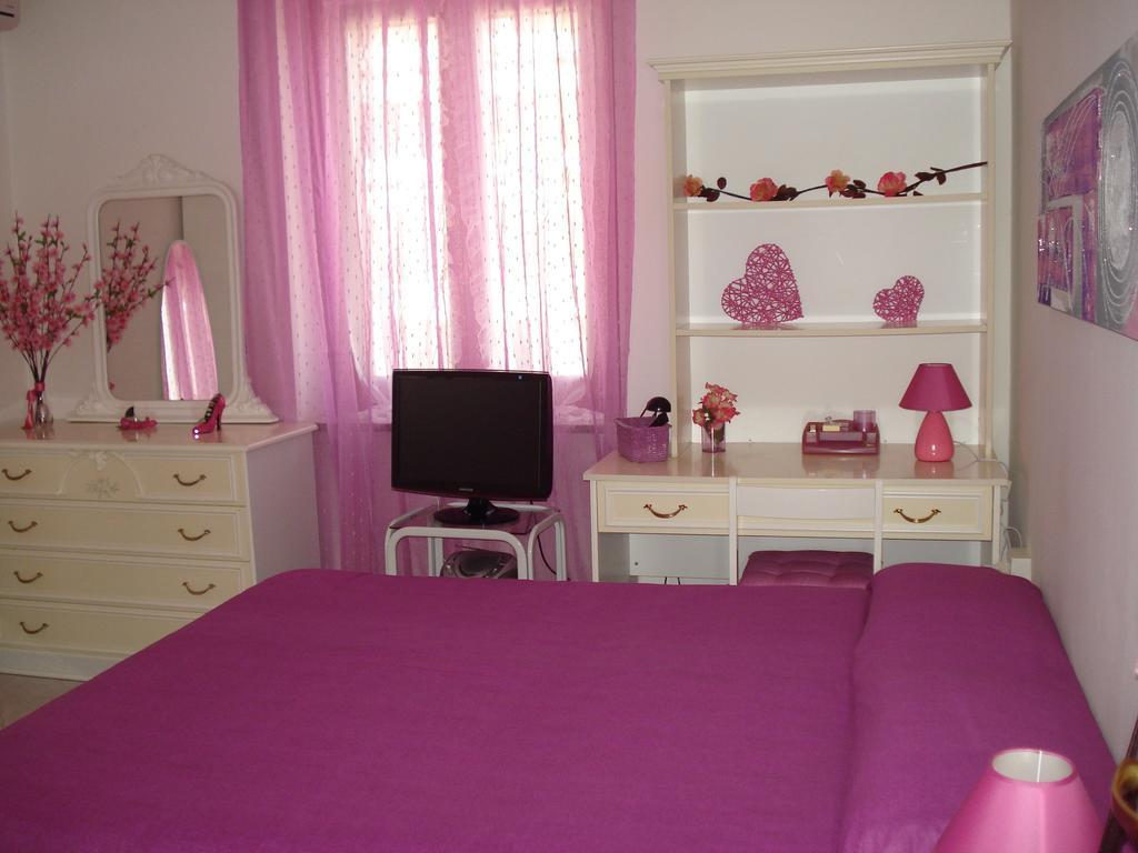 L'Aurora Viola Bed & Breakfast Carbonia Rom bilde