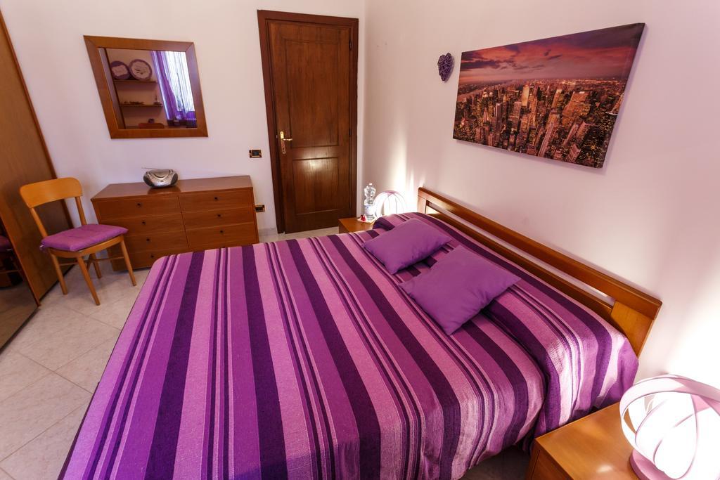 L'Aurora Viola Bed & Breakfast Carbonia Eksteriør bilde